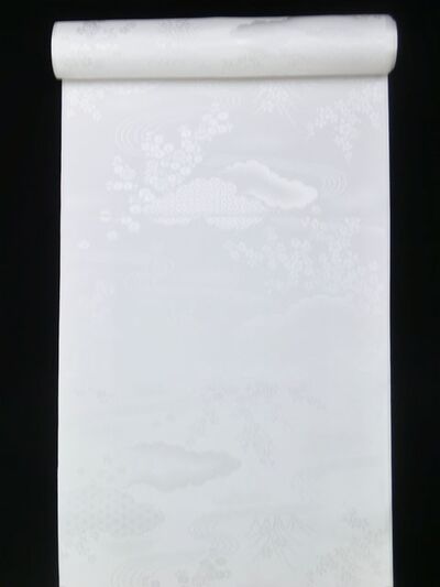 洗える長襦袢 白 綸子 雲と花と流水柄 反物